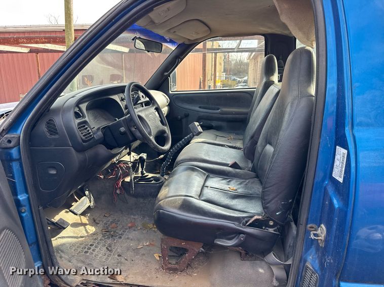 image for item DU3346 1999 Dodge Ram 1500 pickup truck