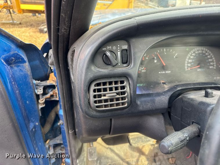 image for item DU3346 1999 Dodge Ram 1500 pickup truck