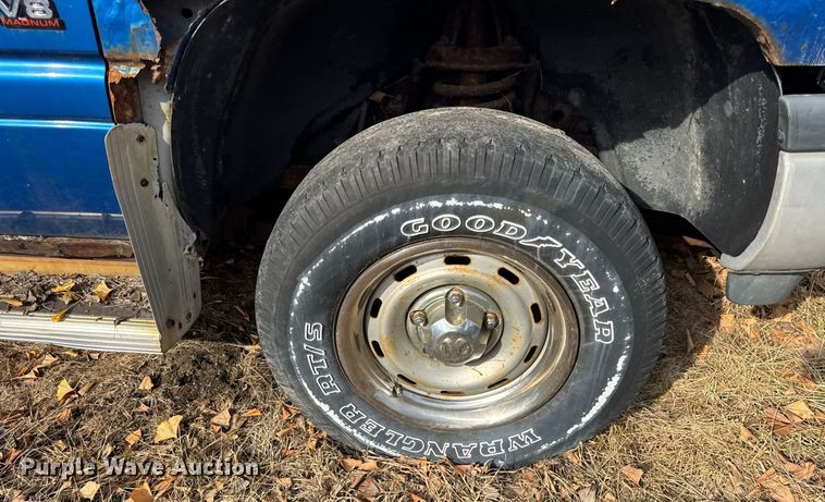 image for item DU3346 1999 Dodge Ram 1500 pickup truck