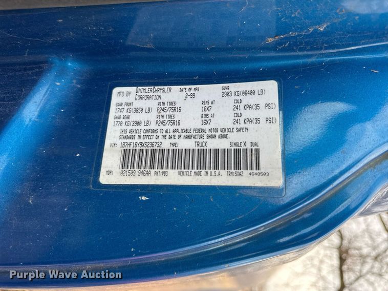 image for item DU3346 1999 Dodge Ram 1500 pickup truck