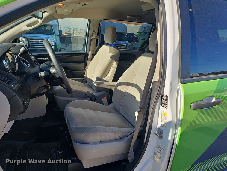 image for item DV0187 2019 Dodge Grand Caravan handicap accessible van