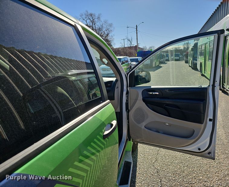 image for item DV0187 2019 Dodge Grand Caravan handicap accessible van