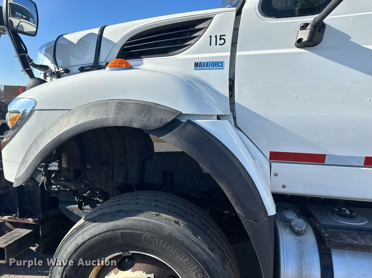 image for item DV0683 2012 International  7400SBA dump truck