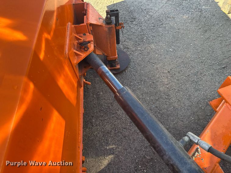 image for item DV0683 2012 International  7400SBA dump truck