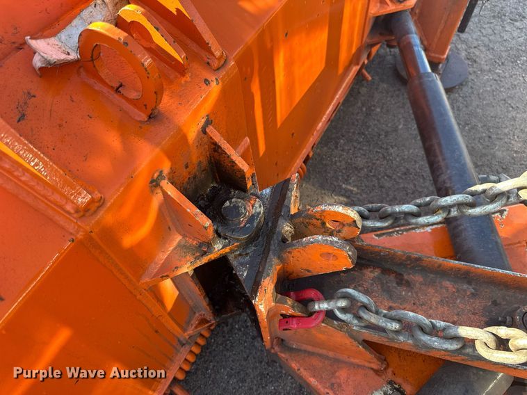 image for item DV0683 2012 International  7400SBA dump truck