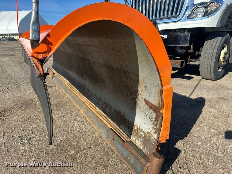 image for item DV0683 2012 International  7400SBA dump truck