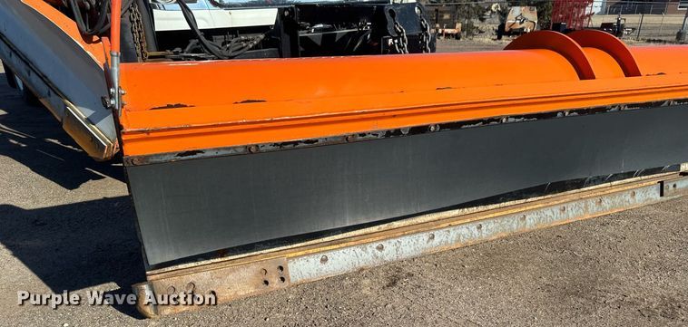 image for item DV0683 2012 International  7400SBA dump truck