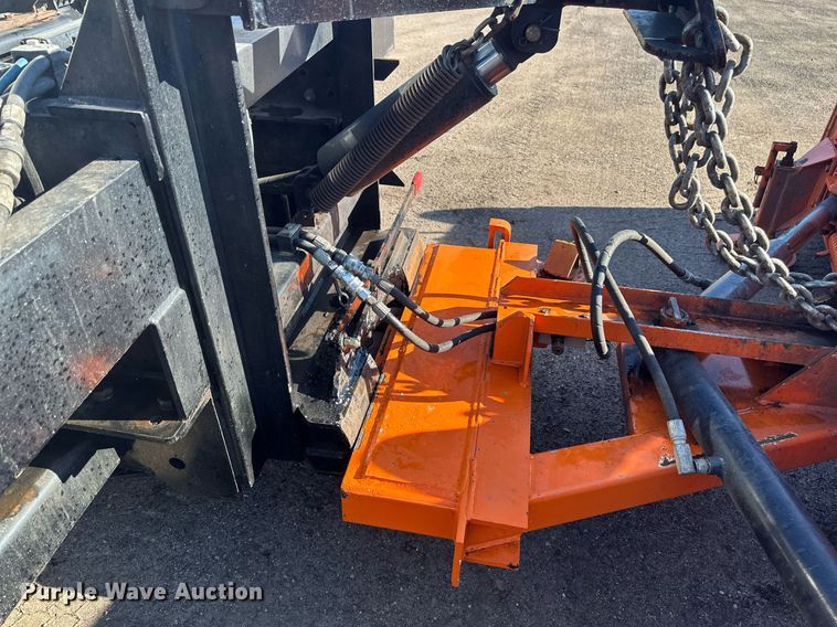 image for item DV0683 2012 International  7400SBA dump truck