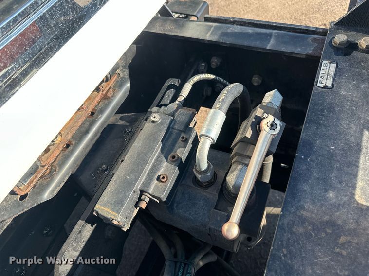 image for item DV0683 2012 International  7400SBA dump truck