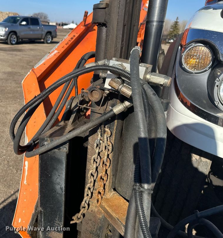 image for item DV0683 2012 International  7400SBA dump truck