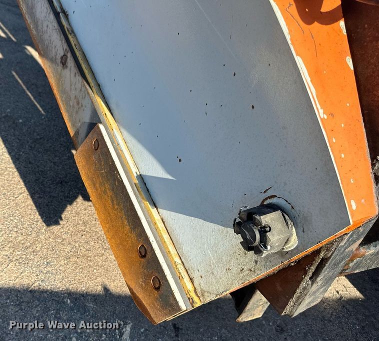 image for item DV0683 2012 International  7400SBA dump truck