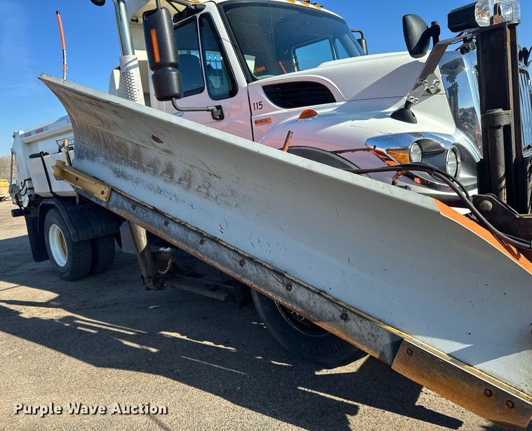 image for item DV0683 2012 International  7400SBA dump truck