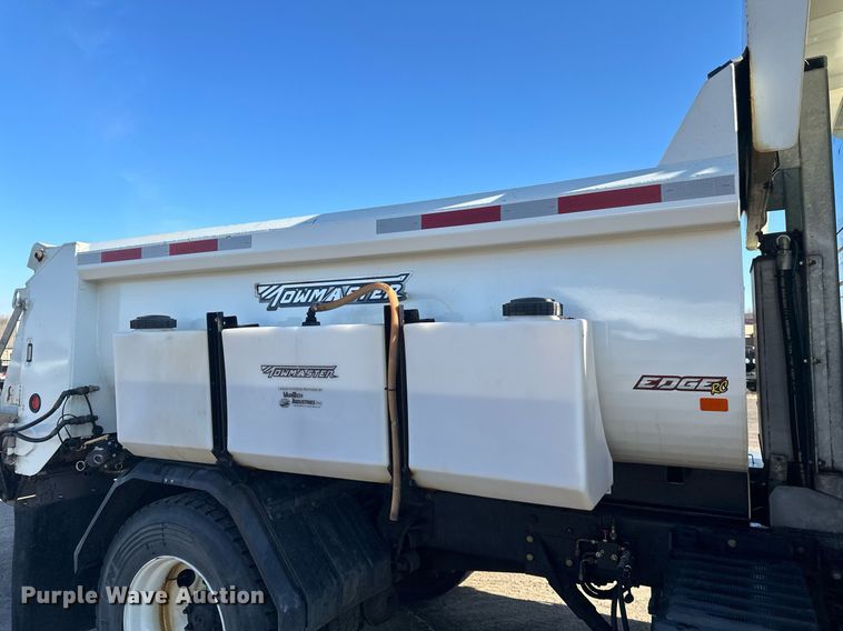 image for item DV0683 2012 International  7400SBA dump truck