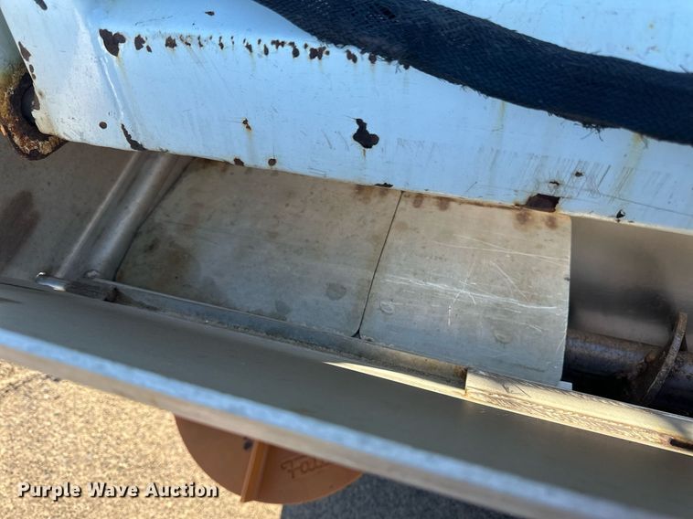 image for item DV0683 2012 International  7400SBA dump truck