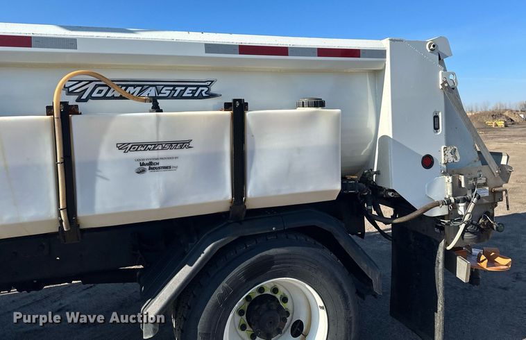 image for item DV0683 2012 International  7400SBA dump truck