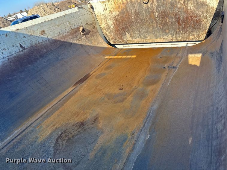 image for item DV0683 2012 International  7400SBA dump truck