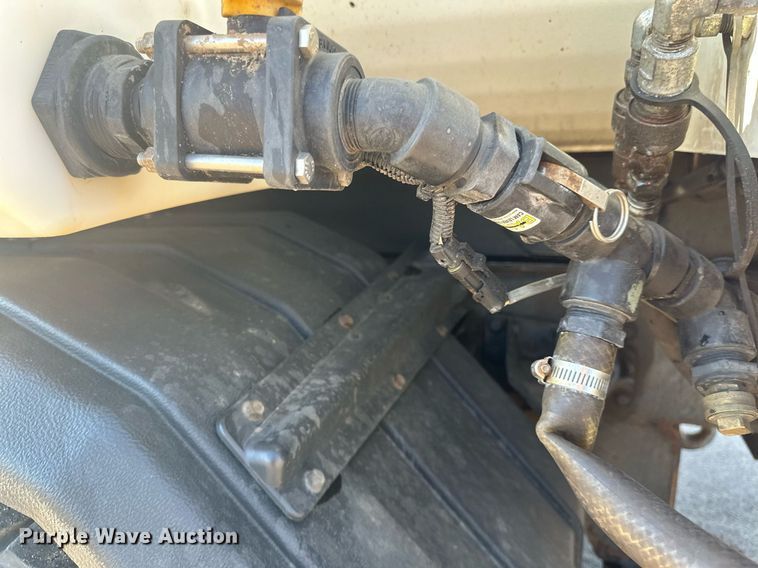 image for item DV0683 2012 International  7400SBA dump truck