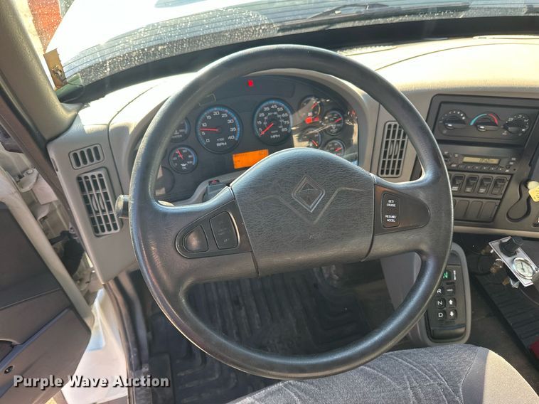 image for item DV0683 2012 International  7400SBA dump truck