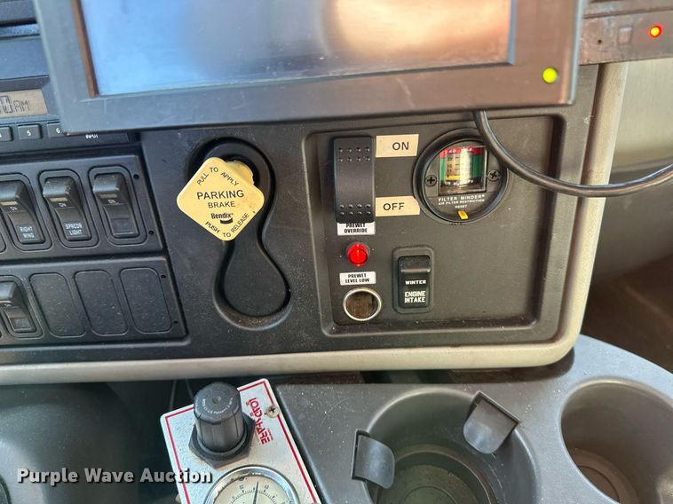 image for item DV0683 2012 International  7400SBA dump truck