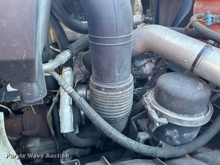 image for item DV0683 2012 International  7400SBA dump truck