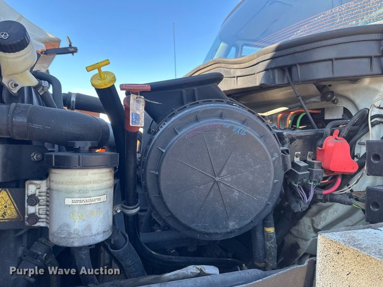 image for item DV0683 2012 International  7400SBA dump truck