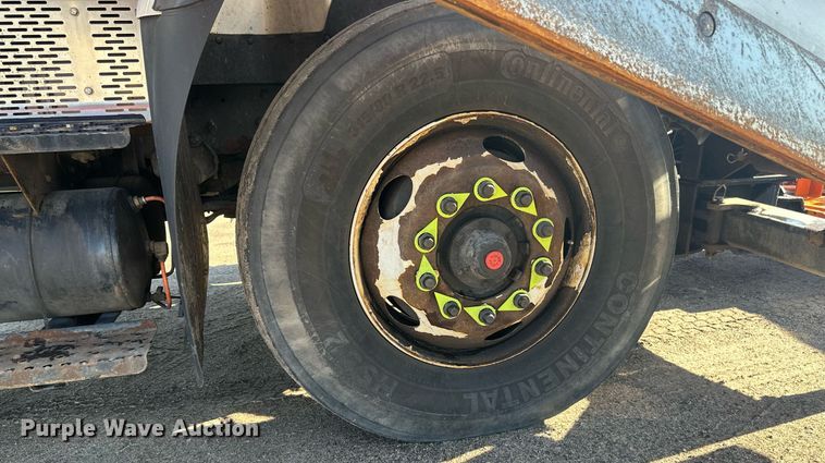 image for item DV0683 2012 International  7400SBA dump truck