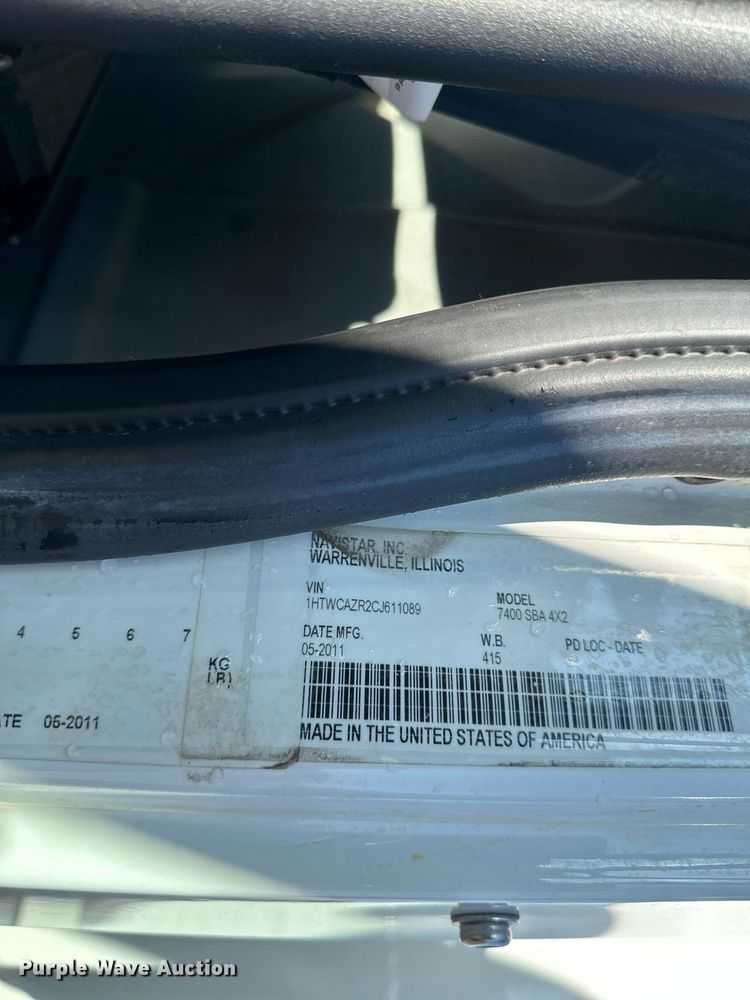 image for item DV0683 2012 International  7400SBA dump truck