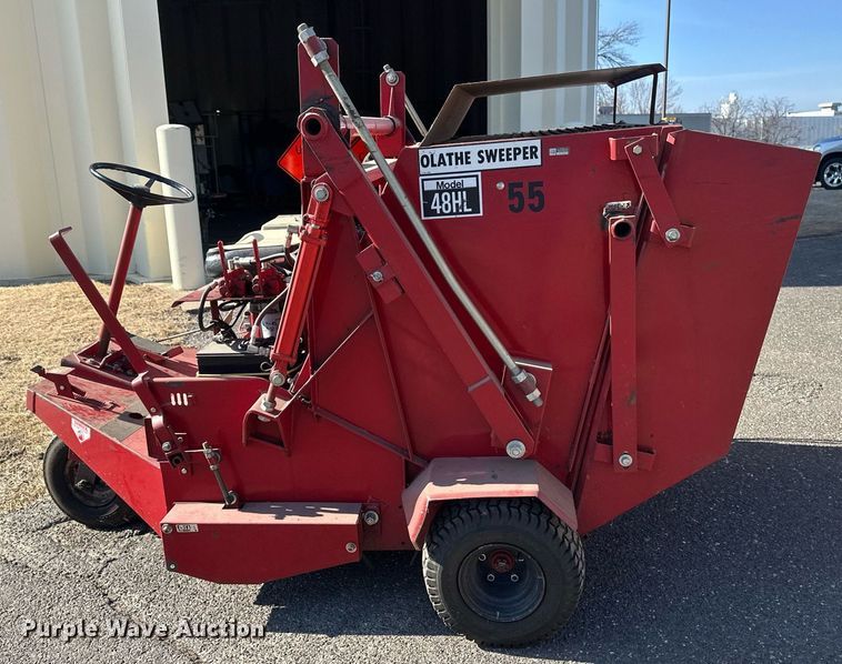 image for item DV0685 Olathe  48HL sweeper