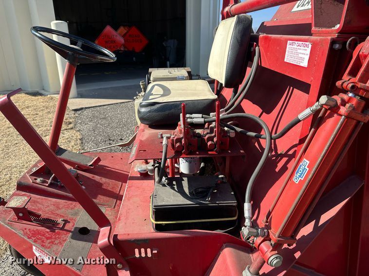 image for item DV0685 Olathe  48HL sweeper