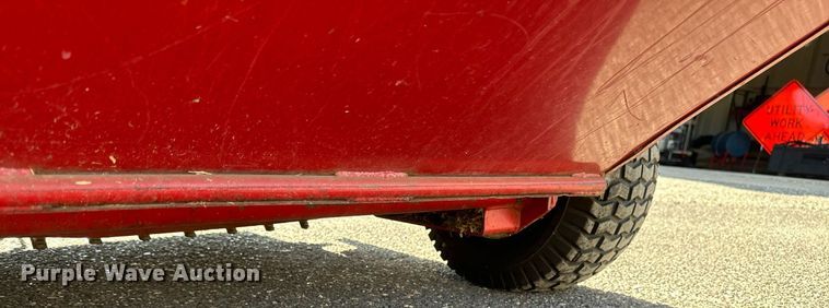 image for item DV0685 Olathe  48HL sweeper