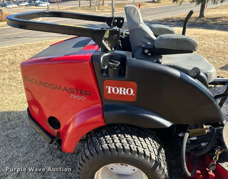 image for item DV0686 Toro Groundsmaster 7200 ZTR lawn mower
