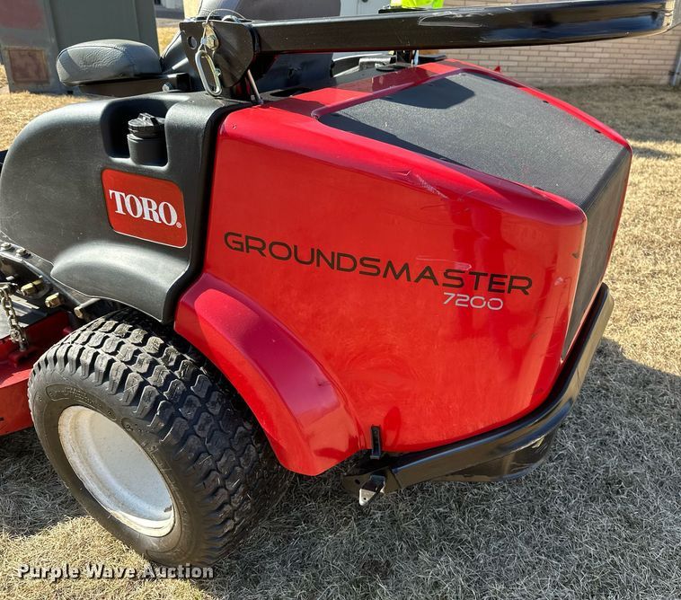 image for item DV0686 Toro Groundsmaster 7200 ZTR lawn mower