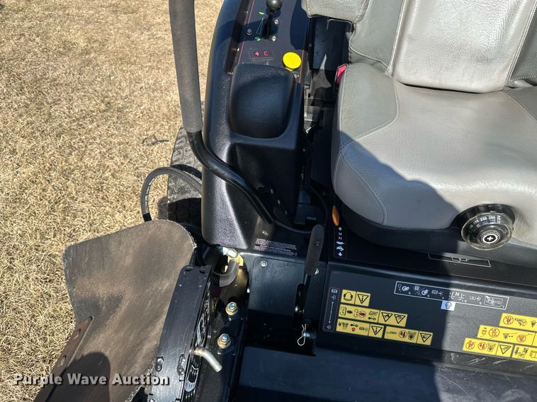 image for item DV0686 Toro Groundsmaster 7200 ZTR lawn mower