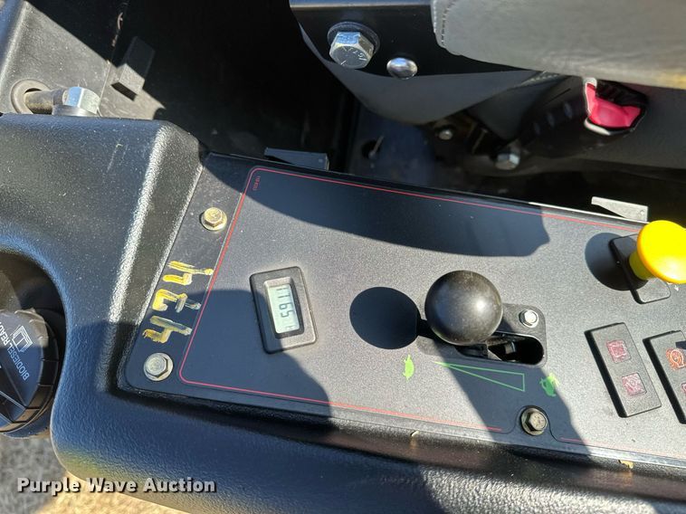 image for item DV0686 Toro Groundsmaster 7200 ZTR lawn mower