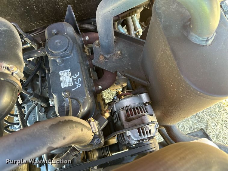 image for item DV0686 Toro Groundsmaster 7200 ZTR lawn mower