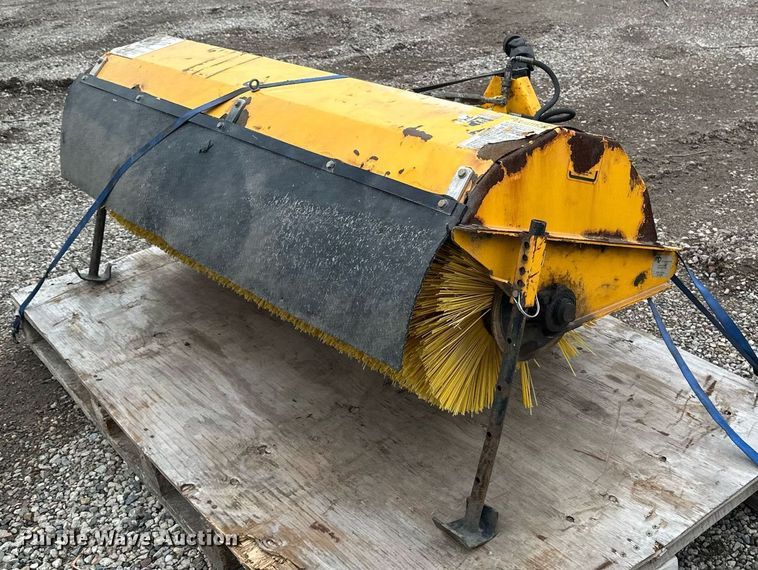 image for item DV0690 Toro Groundsmaster 360 lawn mower