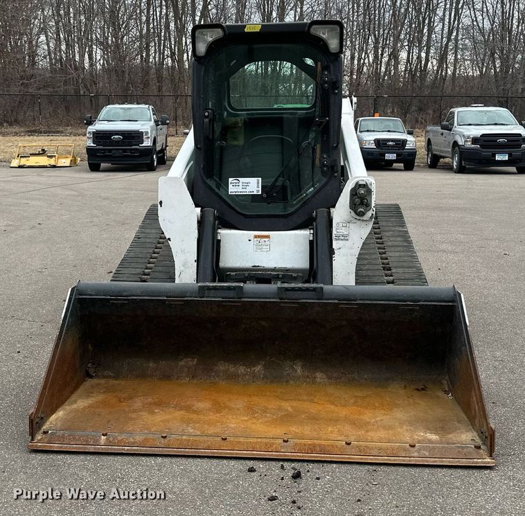 image for item DV0692 2015 Bobcat T630 tracked skid steer loader