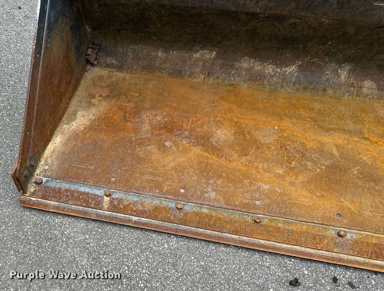 image for item DV0692 2015 Bobcat T630 tracked skid steer loader