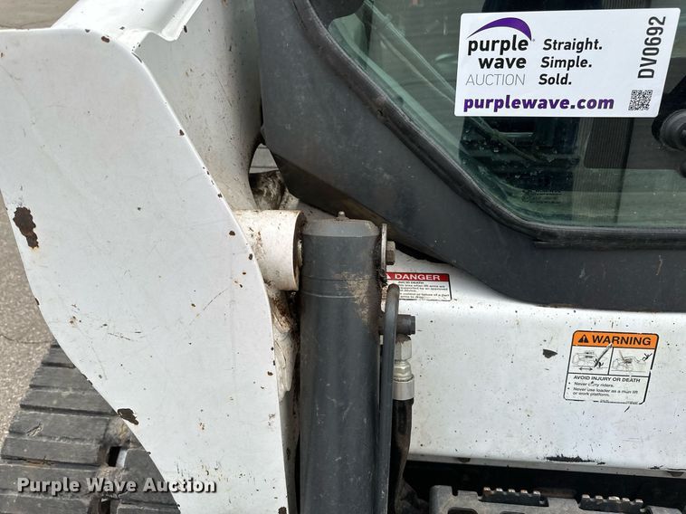 image for item DV0692 2015 Bobcat T630 tracked skid steer loader