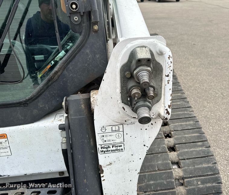 image for item DV0692 2015 Bobcat T630 tracked skid steer loader