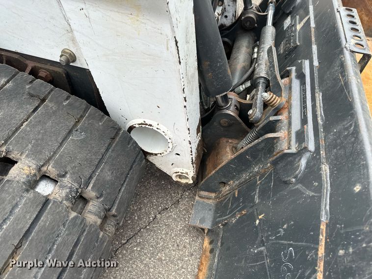 image for item DV0692 2015 Bobcat T630 tracked skid steer loader