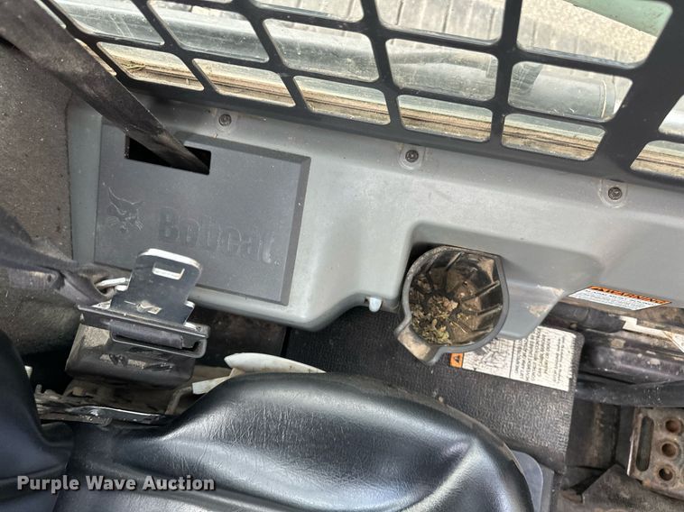 image for item DV0692 2015 Bobcat T630 tracked skid steer loader