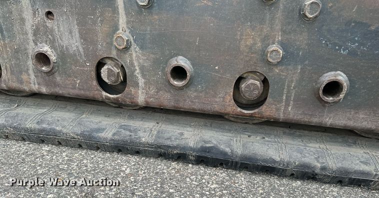 image for item DV0692 2015 Bobcat T630 tracked skid steer loader