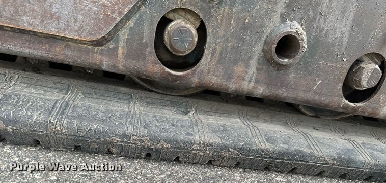 image for item DV0692 2015 Bobcat T630 tracked skid steer loader