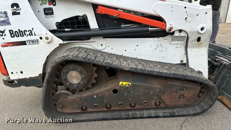image for item DV0692 2015 Bobcat T630 tracked skid steer loader
