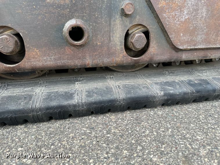 image for item DV0692 2015 Bobcat T630 tracked skid steer loader