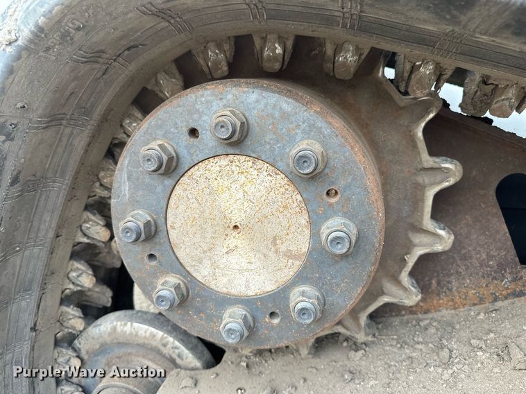 image for item DV0692 2015 Bobcat T630 tracked skid steer loader