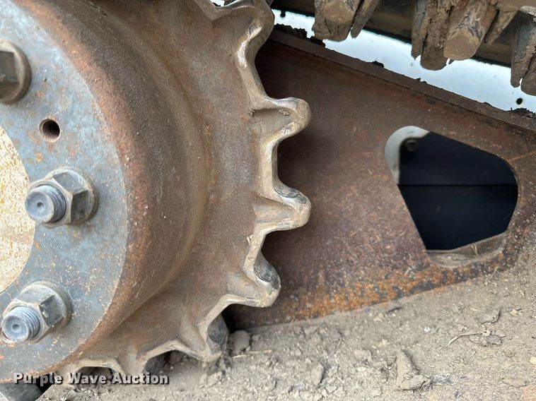 image for item DV0692 2015 Bobcat T630 tracked skid steer loader