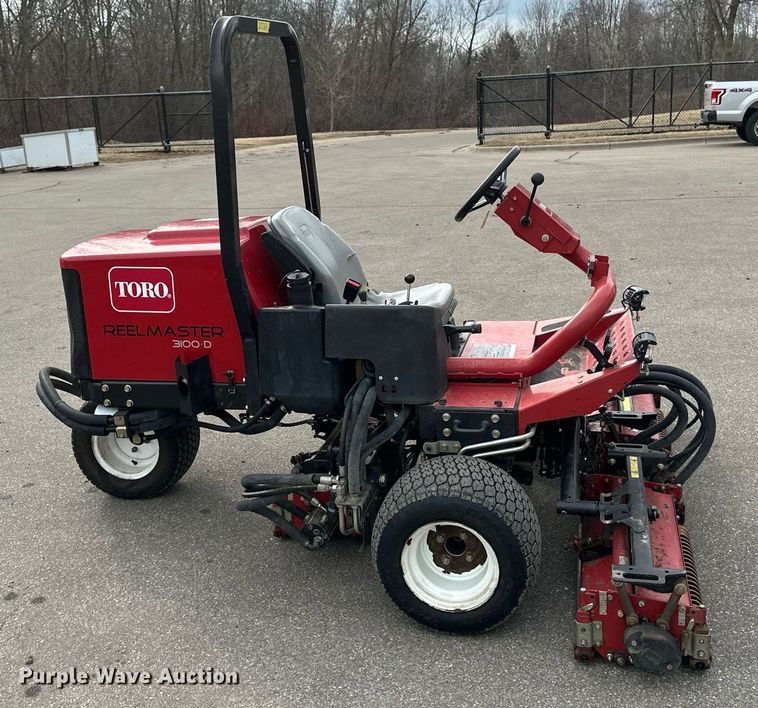 image for item DV0696 Toro Reelmaster 3100D reel mower