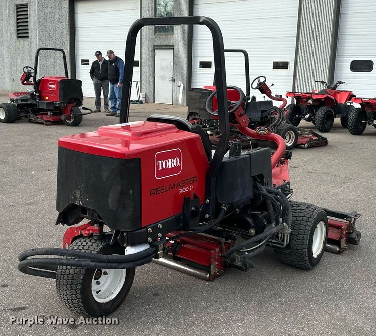 image for item DV0696 Toro Reelmaster 3100D reel mower